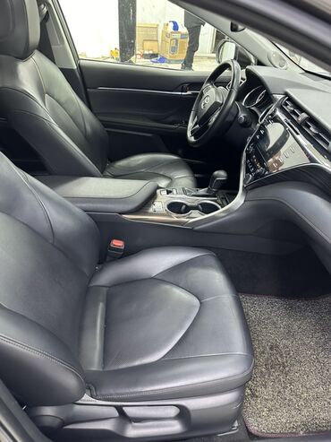 Toyota: Toyota Camry: 2018 г., 2.5 л, Автомат, Бензин, Седан — 6