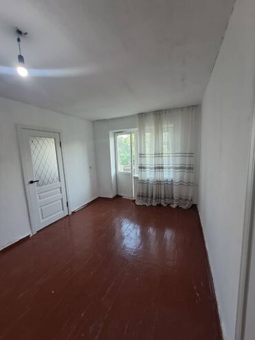 продаю квартиру район кара балта: 2 комнаты, 43 м², Индивидуалка, Косметический ремонт