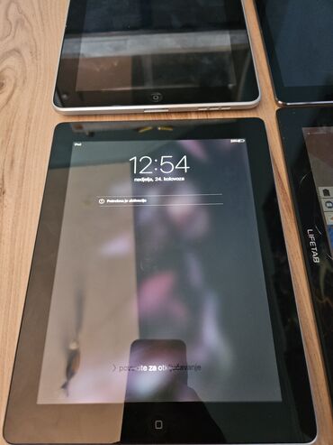 Tableti: 3 ipad tableta i jedan kinez prodaju se kao neispravni jedan tablet — 10
