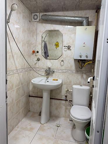 studio menziller: 1 otaqlı mənzil – mətbəx, sanitar qovşaq və qonaq otağı ilə. - — 1