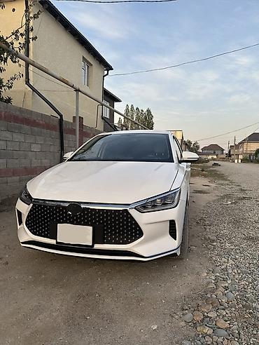 BYD E3: 2021 г., Автомат, Электромобиль, Седан