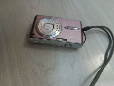 Другая бытовая техника: Продаю фотоаппарат Lumix розового цвета. Фотоаппарат стильный и at lalafo.kg Другая бытовая техника: Продаю фотоаппарат Lumix розового цвета. Фотоаппарат стильный и