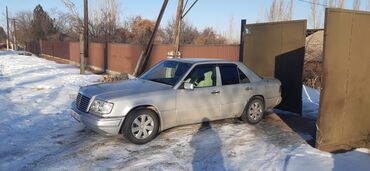 российский машины: Mercedes-Benz W124: 1993 г., 2.2 л, Автомат, Бензин, Седан