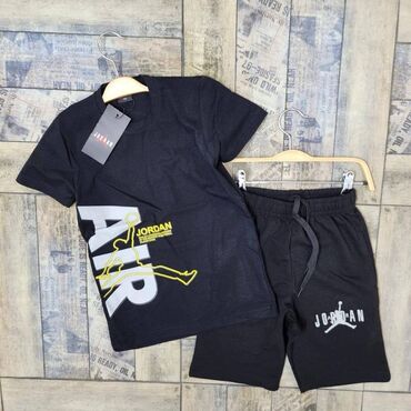 velicine odece za decu: Set: T-shirt, Shorts