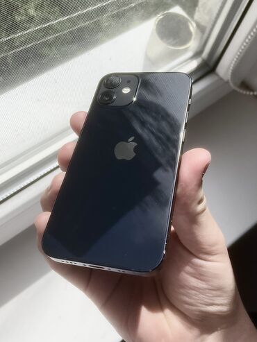 ipod apple nano 7: IPhone 12 mini, Б/у, 64 ГБ, Черный, Зарядное устройство, Защитное стекло, Чехол, 81 %