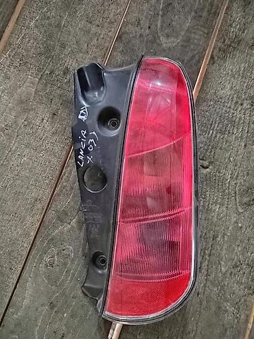 ugao od 90 stepeni: DESNA STOP LAMPA LANCIA Y 9 | Lancia Y desna stop lampa iz — 1