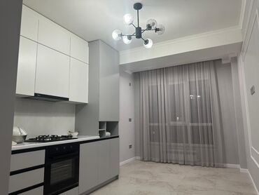 3 комнатная квартира 104 серии бишкек: 2 комнаты, 72 м², Элитка, 3 этаж, Евроремонт