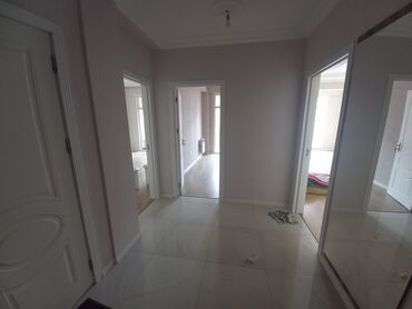 Polo köynəklər: 3 otaqlı, Yeni tikili, 97 kv. m