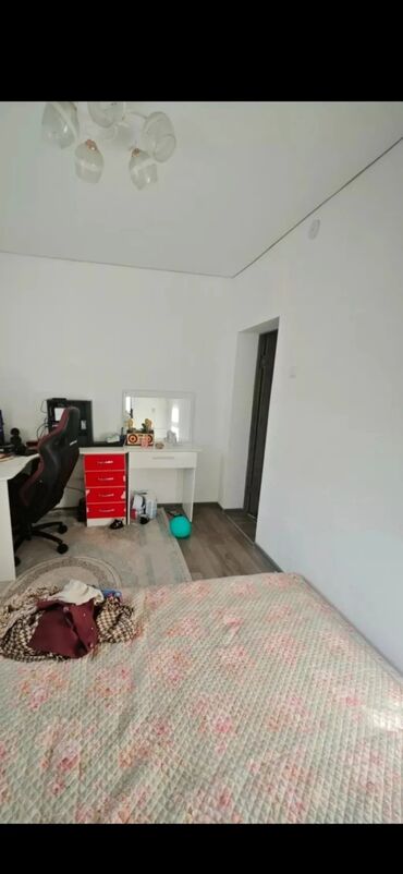 сдаю дом с подселением: 60 м², 3 комнаты, Парковка, Забор, огорожен