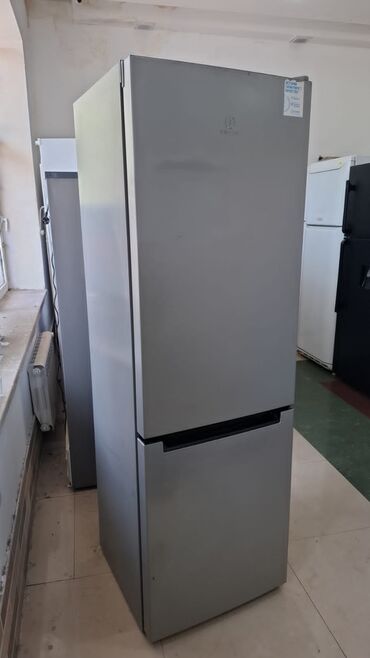 Soyuducular: 2 qapılı Indesit Soyuducu Satılır, rəng - Boz