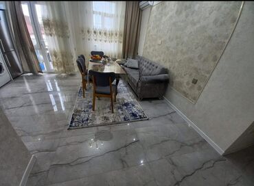 Uzunmüddətli kirayə mənzillər: Bineqedide 3 mertebeli binanın 2 ci mertebesinde 3 otaqli ev 550 — 7