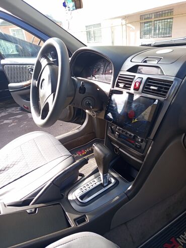 Nissan: Nissan Maxima: 3 l | 2002 il Sedan — 7