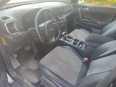 салон машины: Kia Sportage: 2016 г., 2 л, Автомат, Дизель, Кроссовер — 5