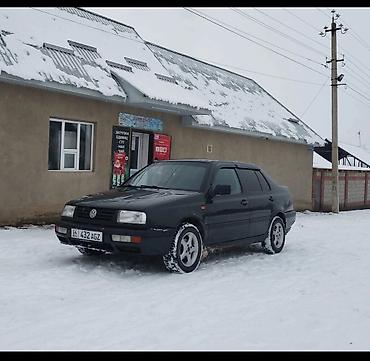 Volkswagen: Volkswagen Vento: 1993 г., 1.8 л, Механика, Бензин, Седан — 1