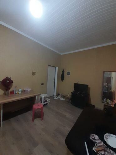 qaraçuxurda kiraye ev: 45 м², 2 комнаты