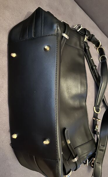 Çantalar: Zara böyük çanta 
az işlenib — 6