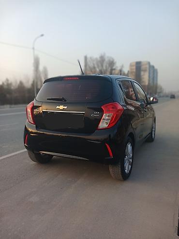 спинка: Chevrolet Spark: 2018 г., 1 л, Вариатор, Газ, Хэтчбэк — 4