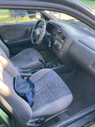 нисан тирана: Nissan Primera: 1997 г., 1.6 л, Механика, Бензин, Хэтчбэк