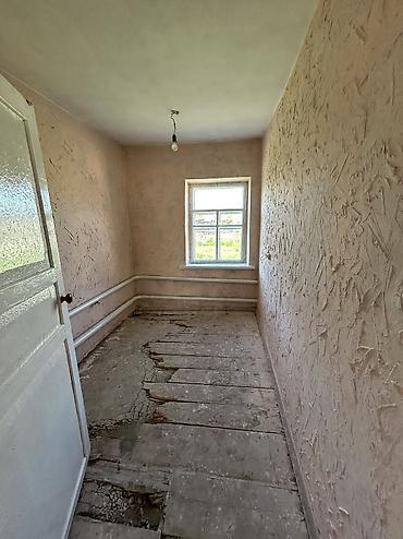 Продажа коттеджей и домов: Продаю дом в г.Кара-Балта Район почтового (ул.Кирова) Дом 60 кв.м + — 11