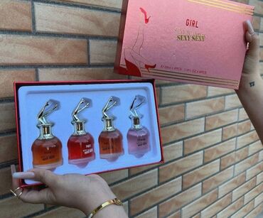 Ətriyyat: Scandal desti
4 li Parfum Destleri hediyyelik
her biri 30ml