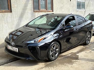 Унаа сатуу: Toyota Prius: 2019 г., 1.8 л, Вариатор, Гибрид, Хетчбек — 1