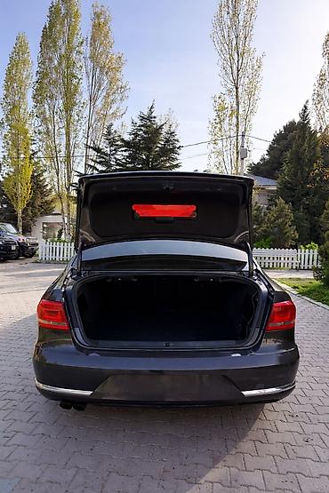 Volkswagen: Volkswagen Passat: 2 l | 2012 il Sedan — 6