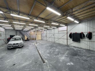 сдаю кв на долгий срок: Под склад или чистое производство 2 этажа Общая площадь 240 кВ.м