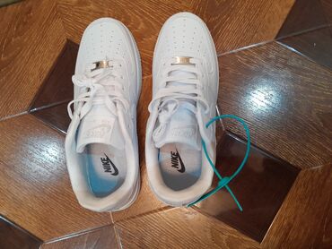 найк кроссовки женские: Кроссовки, 41, Nike, Новый, цвет - Белый