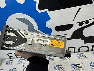 Другие детали салона: Магнитола Volkswagen Golf 3 AAM 1995 Контрактная из Германии, в — 7