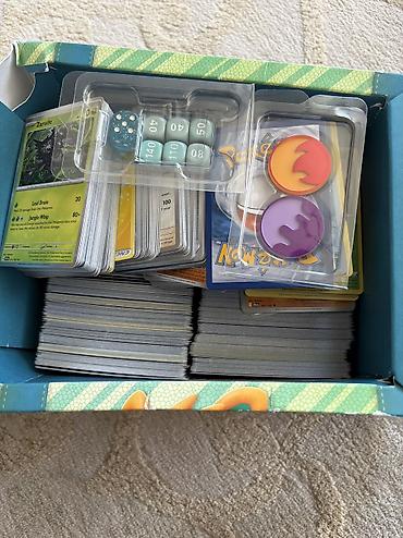 Pokémon TCG kolleksiya dəsti - Böyük ölçülü tematik qutuda qarışıq lalafo.az -da Pokémon TCG kolleksiya dəsti - Böyük ölçülü tematik qutuda qarışıq