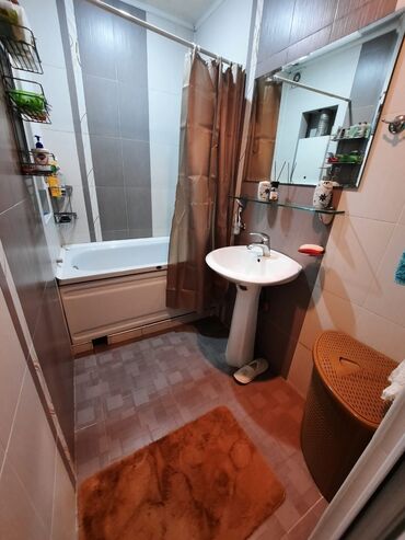 Köhnə tikili: Bakı, 8-ci mikrorayon, 4 otaqlı, Köhnə tikili, m. Azadlıq Prospekti, 110 kv. m — 12