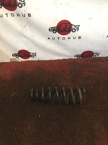 Пружина подвески автомобиля - Тип: винтовая пружина (coil spring) -
