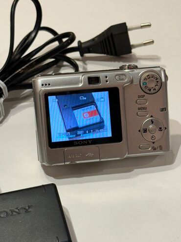 fotoaparat aksesuarlari: Sony cyber shot dsc-w35 7.5 mp fotoaparat tam ishlek veziyyetdedir