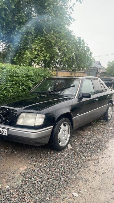 мерц 124: Mercedes-Benz E 320: 1994 г., 3.2 л, Механика, Бензин, Седан