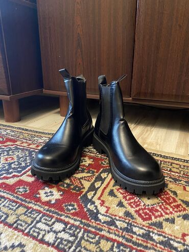 туристические мужские ботинки: РАЗГРУЗКА! Ботинки деми в 38(37,5) размере, абсолютно новые 🆕 в