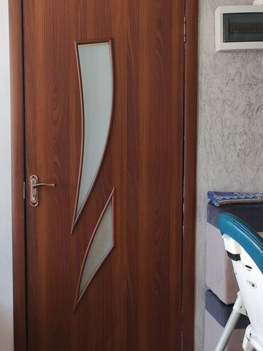 ремонт межкомнатных дверей замена стекла: Продаю б.у дверь без коробки, без ручек Высота 2 метр Ширина 90 см