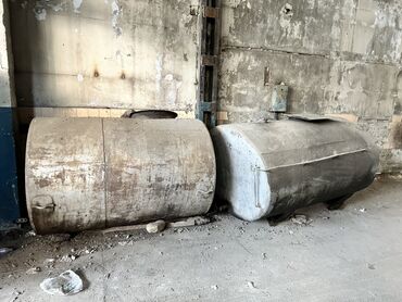 бак на газ: Бак, Металл