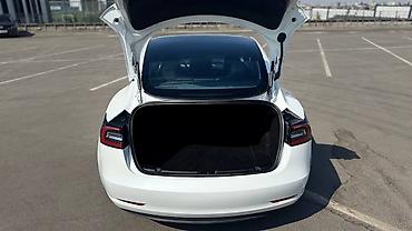Tesla: Tesla Model 3: 2020 г., 5.5 л, Электромобиль, Седан — 12