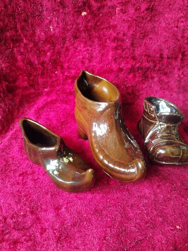 Digər kolleksiyalar: Keramik “çəkmə” formalı suvenir/konteyner - Material: keramika -da lalafo.az — 15 Digər kolleksiyalar: Keramik “çəkmə” formalı suvenir/konteyner - Material: keramika — 15