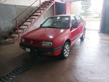 авто венто: Volkswagen Vento: 1993 г., Бензин