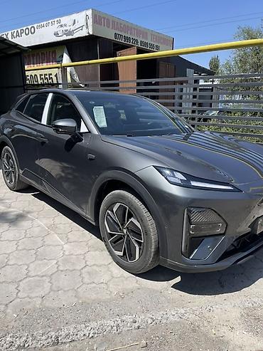 оборотный плук: Changan : 2026 г., 1.5 л, Электромобиль, Кроссовер — 2