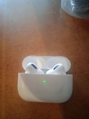 Наушники: Вакуумные, Apple, Б/у, Беспроводные (Bluetooth), Классические