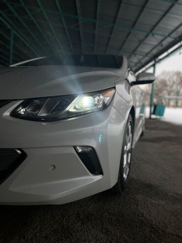 голы б4: Chevrolet Volt: 2016 г., 1.5 л, Автомат, Электромобиль, Хэтчбэк