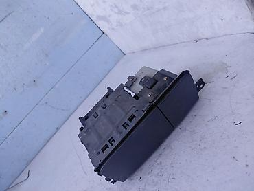 Подстаканник/бардачок для Honda Stepwgn Spada (RF5) - Оригинальный