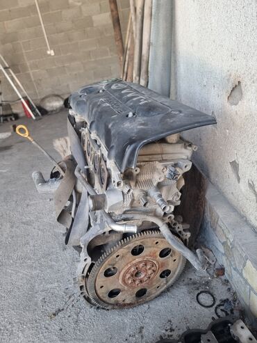 ремонт мотора автомобиля: Продаю мотор 2.4 тойота VVT-I 70000с сост среднее или по частям