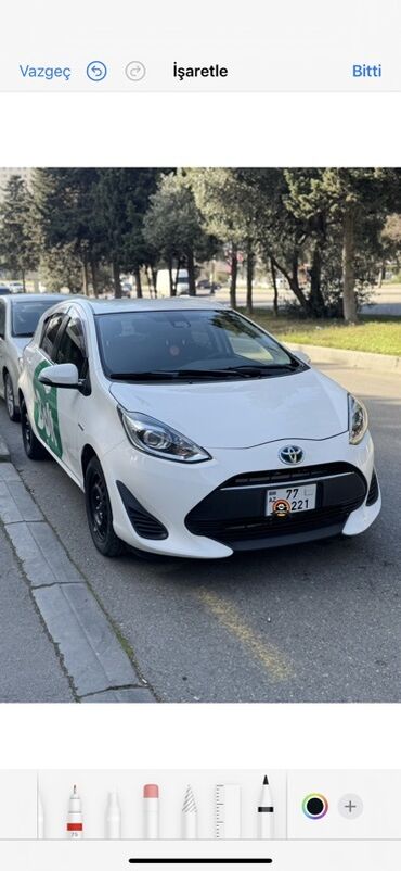 Tulumlar: Toyota Prius: 1.5 l | 2013 il Hetçbek