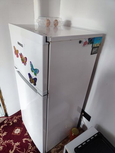 продаю холодильник не рабочий: Холодильник Beko, Б/у, Двухкамерный, De frost (капельный), 60 * 140 * 50