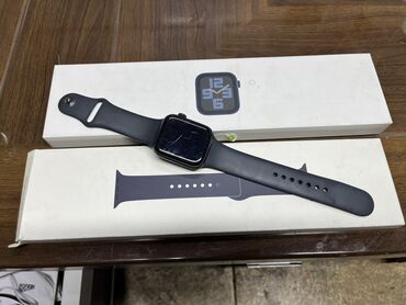 Apple Watch: Apple Watch 8SE
Имеются царапины