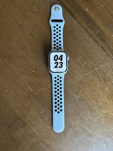 Apple Watch Nike Series 7 41 мм Starlight