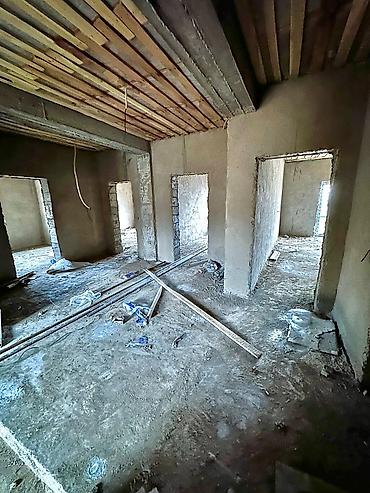 Продажа коттеджей и домов: Двухэтажный дом с панорамными окнами и выносными балконами - — 6